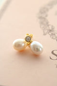 Load image into Gallery viewer, Heirloom Pearl Drops