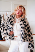 Load image into Gallery viewer, Fashionista Fur Coat