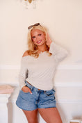 Load image into Gallery viewer, The Silhouette Top - Gray Melange