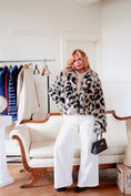 Load image into Gallery viewer, Fashionista Fur Coat