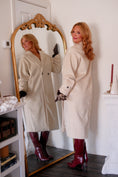 Load image into Gallery viewer, The Opéra Winter Wool Coat
