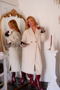 Load image into Gallery viewer, The Opéra Winter Wool Coat