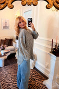 Load image into Gallery viewer, Sloane Plaid Button-Up — Bleu