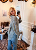 Load image into Gallery viewer, Sloane Plaid Button-Up — Bleu