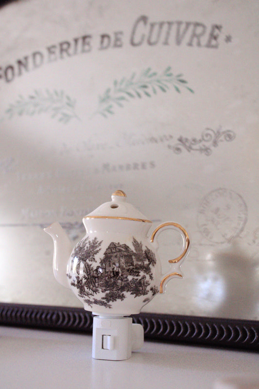 The English Tea Room Nightlight