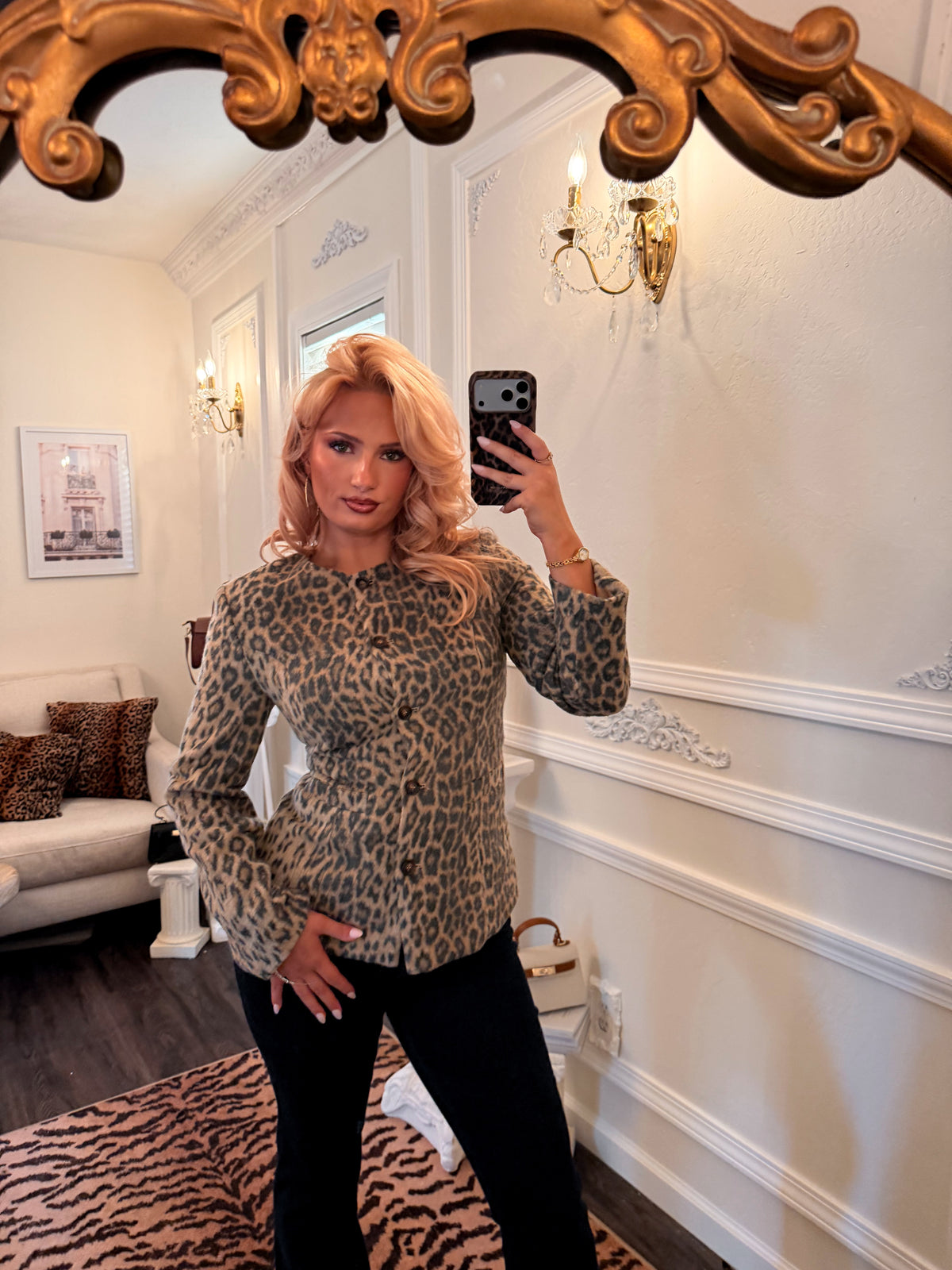 The Inès Leopard Coat