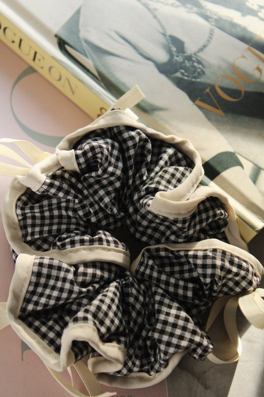 The Hampstead Créme Scrunchie