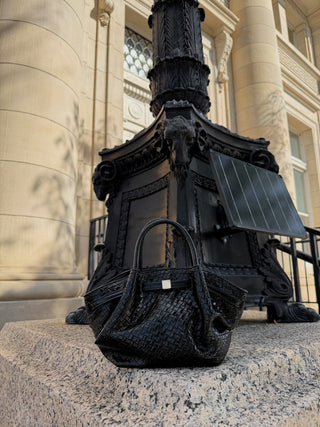 The Tribeca Woven Handbag — Noir
