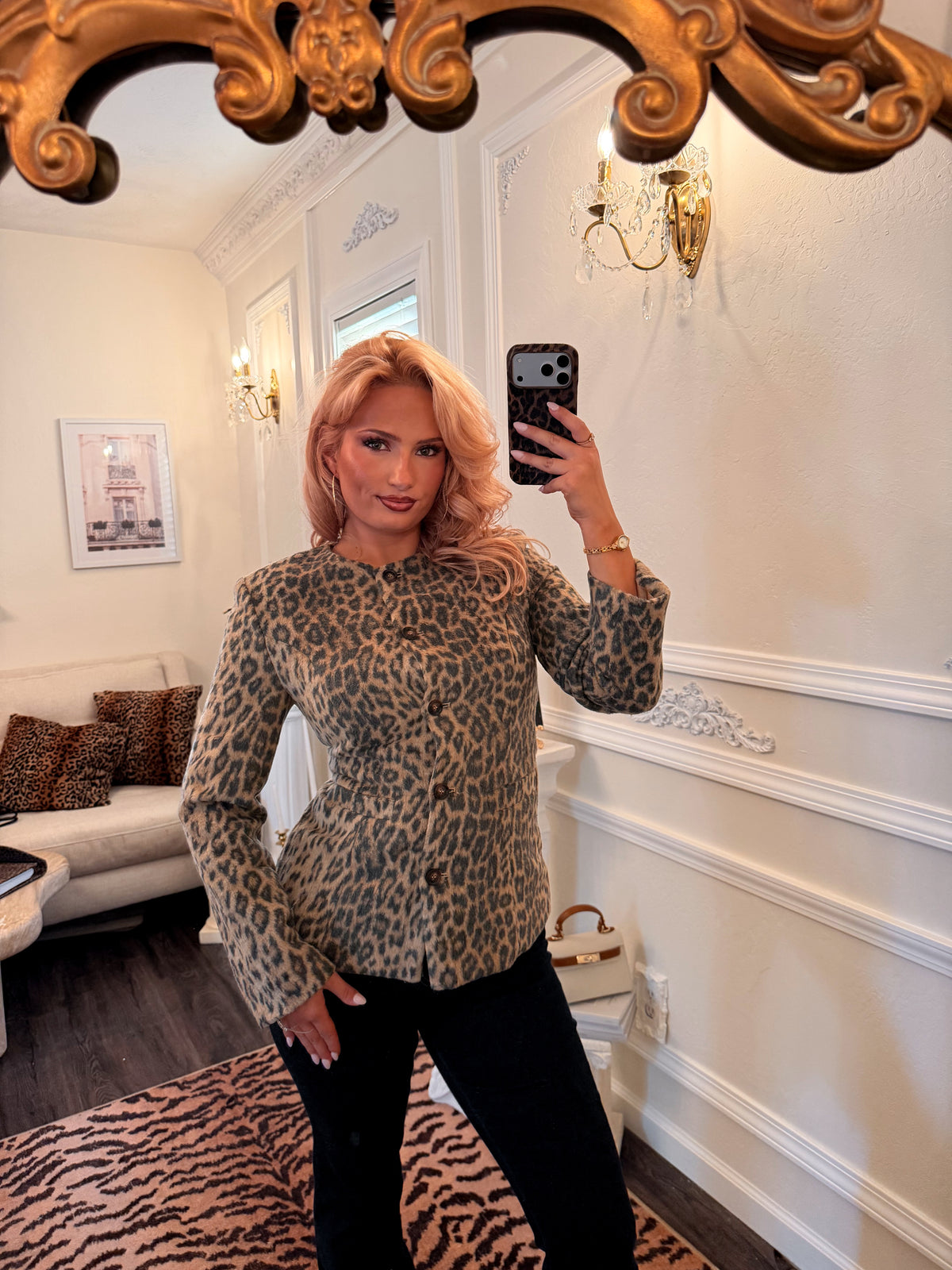 The Inès Leopard Coat