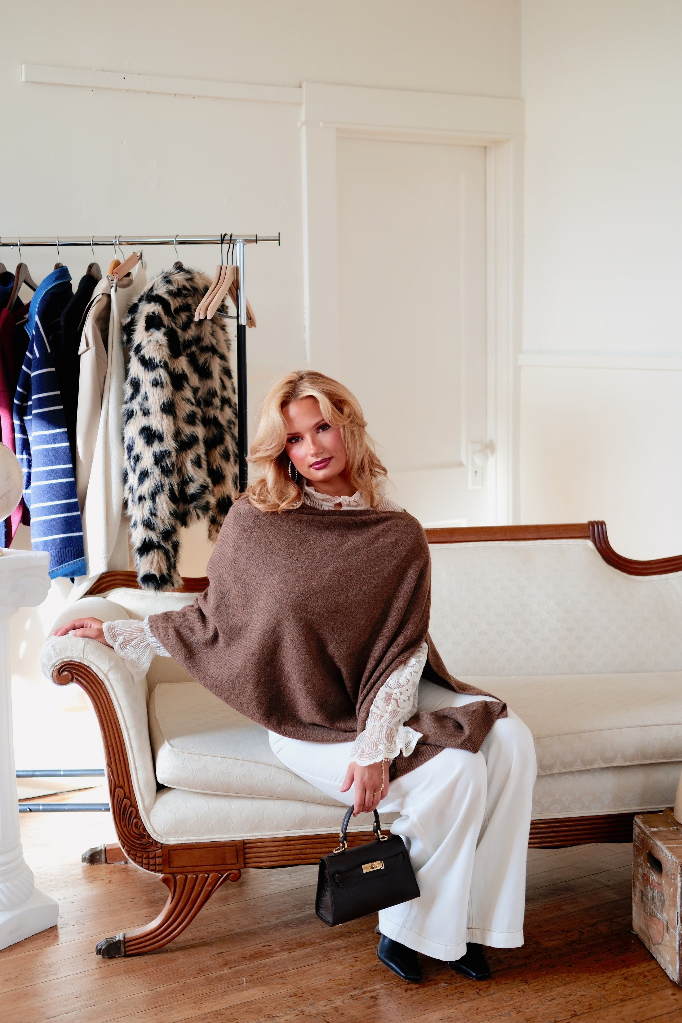 The Palais Poncho Shawl - Café Chestnut