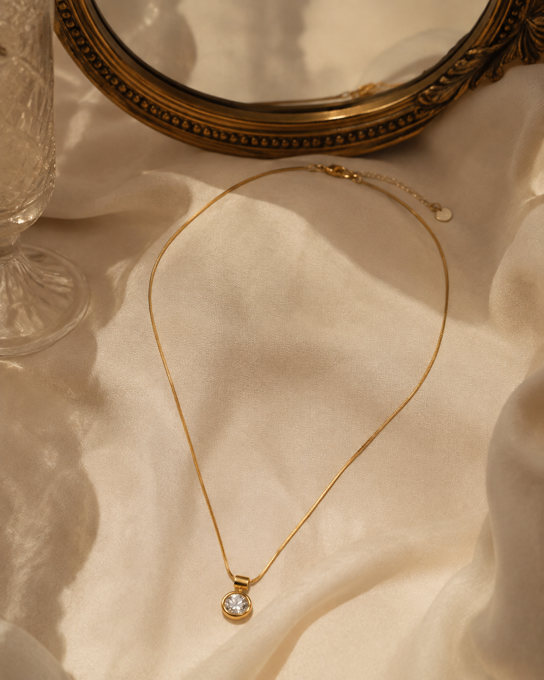 The Très Chic Necklace