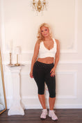 Load image into Gallery viewer, The Montmartre Muse Legging Capris
