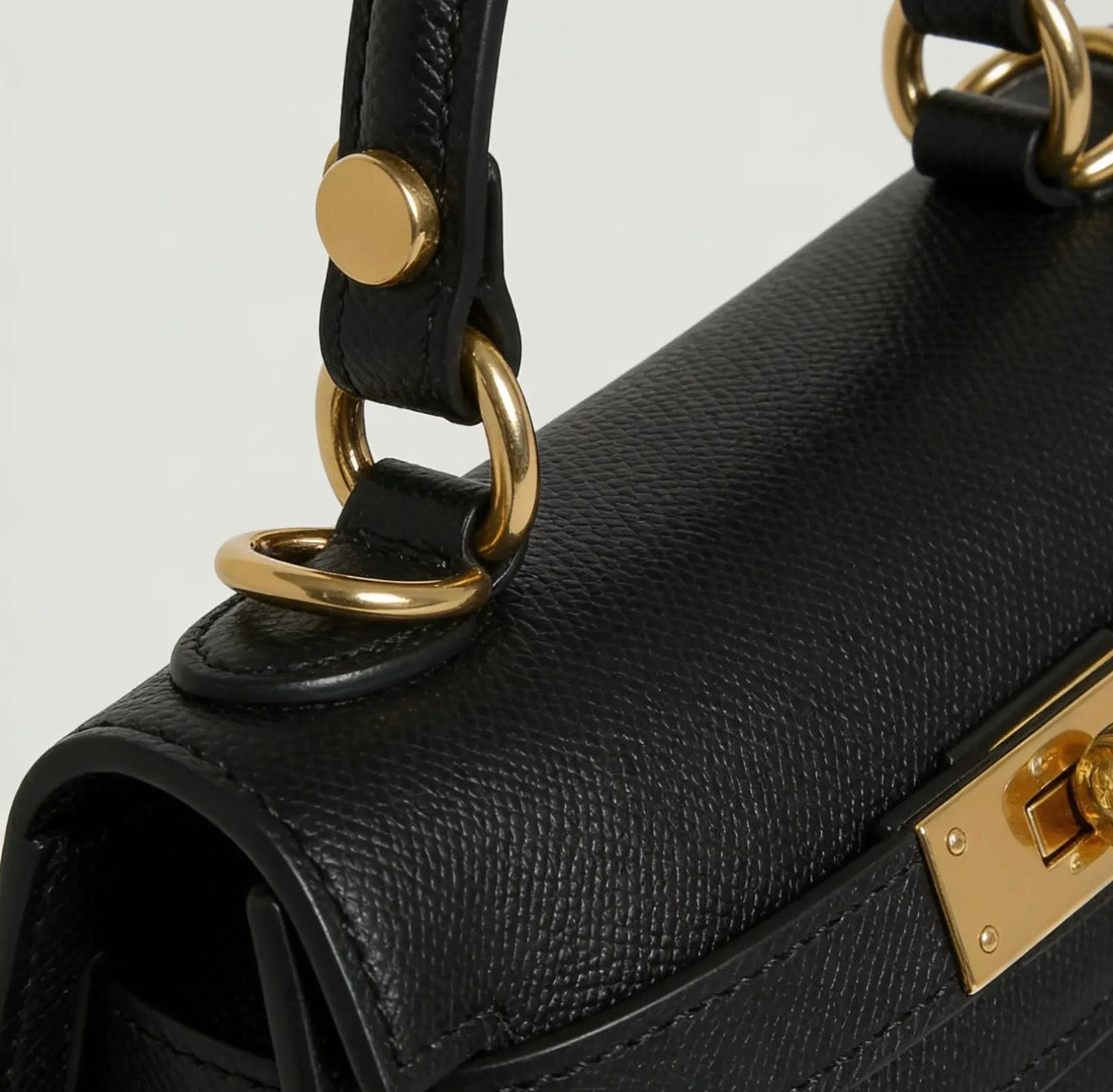 The Janáe Mini Bag - Noir Preorder 8.31
