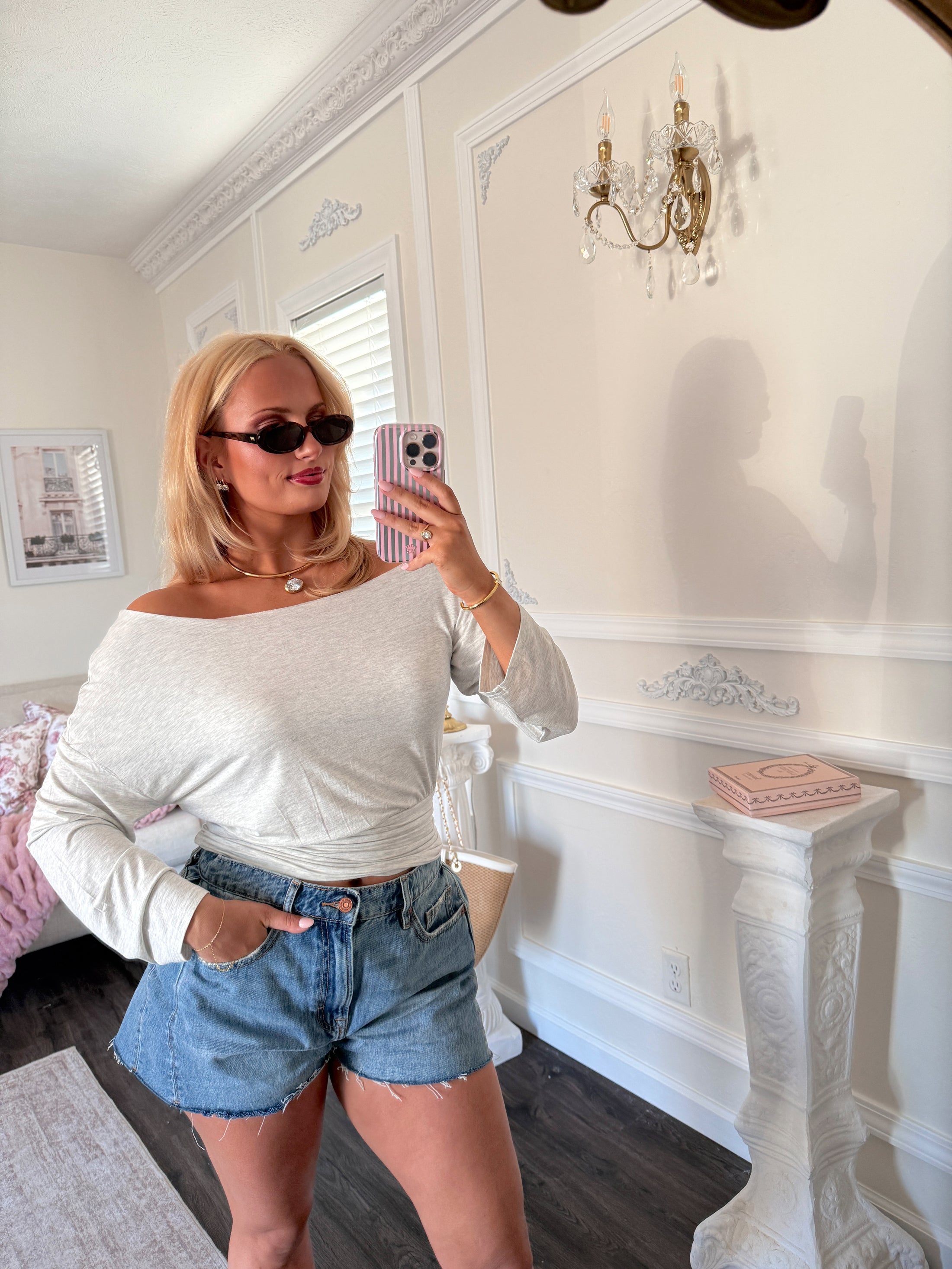 The Silhouette Top - Gray Melange