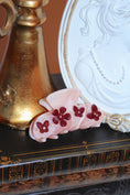 Load image into Gallery viewer, The Rosalie Clip
