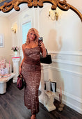 Load image into Gallery viewer, The Arabella Lace Midi Dress
