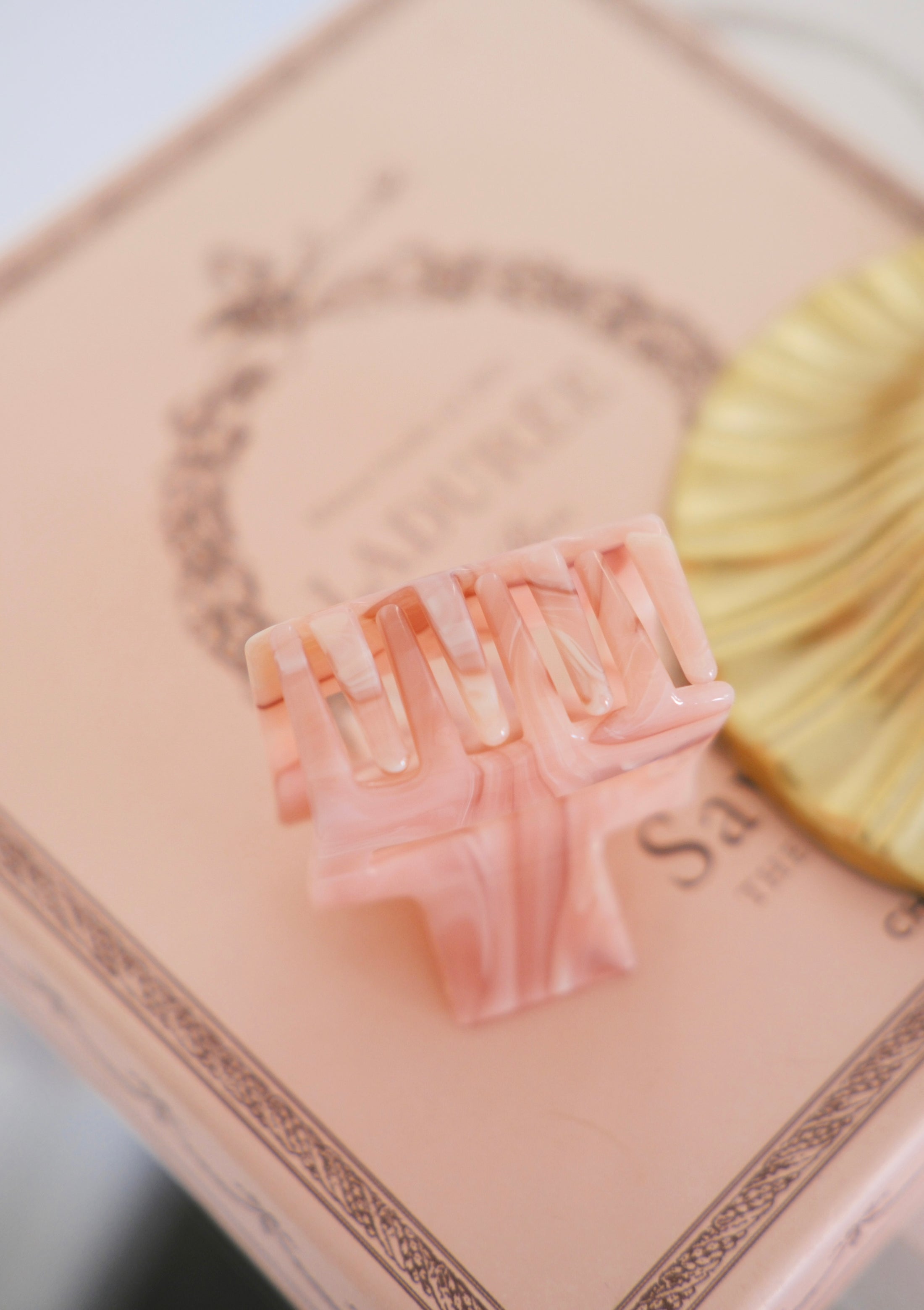 The Croissant Bonbon Claw - Pink Chiffon