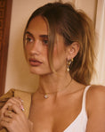 Load image into Gallery viewer, The Marais Pendant Wire Necklace
