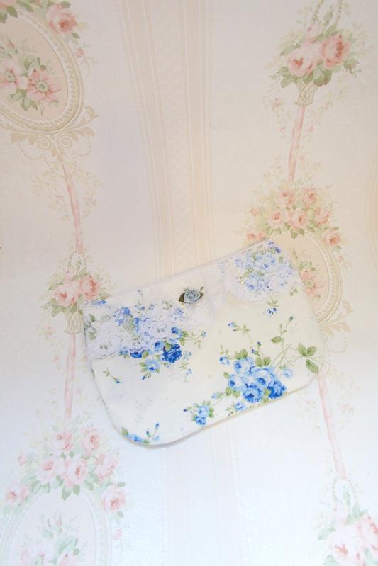 Cottage Garden Whispers Flat Pouch - in stock