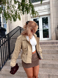 Load image into Gallery viewer, The Claudine Pearl Claw Clip - Midi
