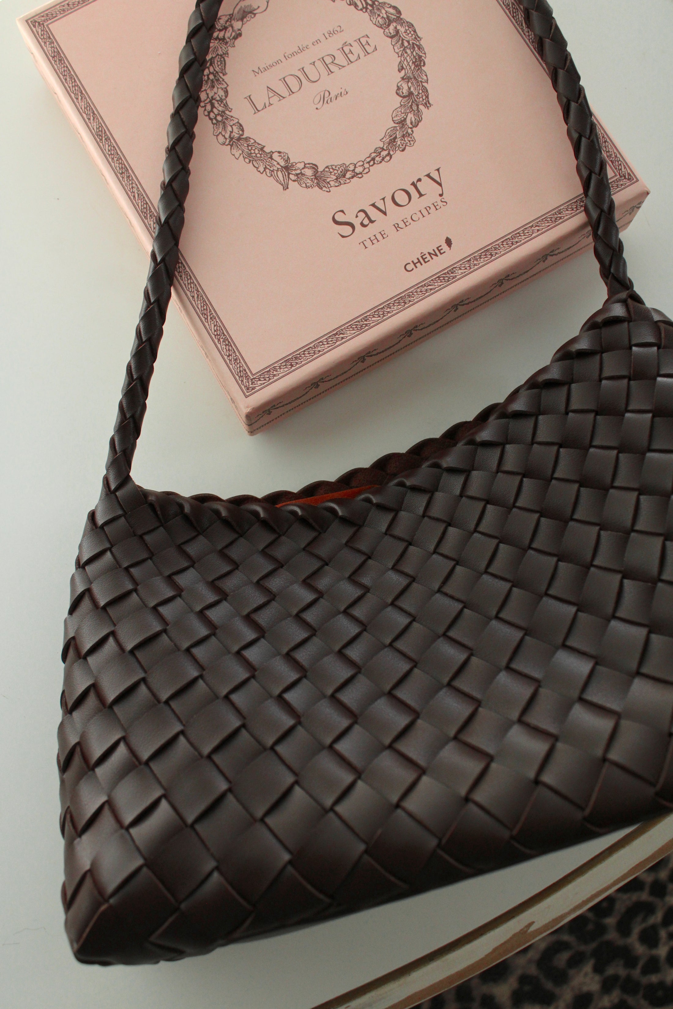 Le Chocolat Woven Shoulder Bag