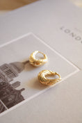 Load image into Gallery viewer, The Belgravia Hoops
