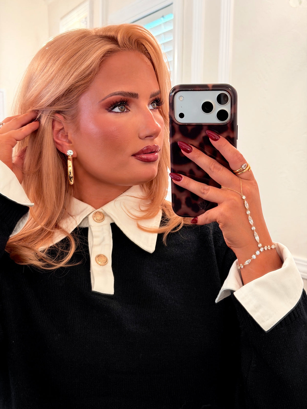 The Isadora Sculpted Hoops