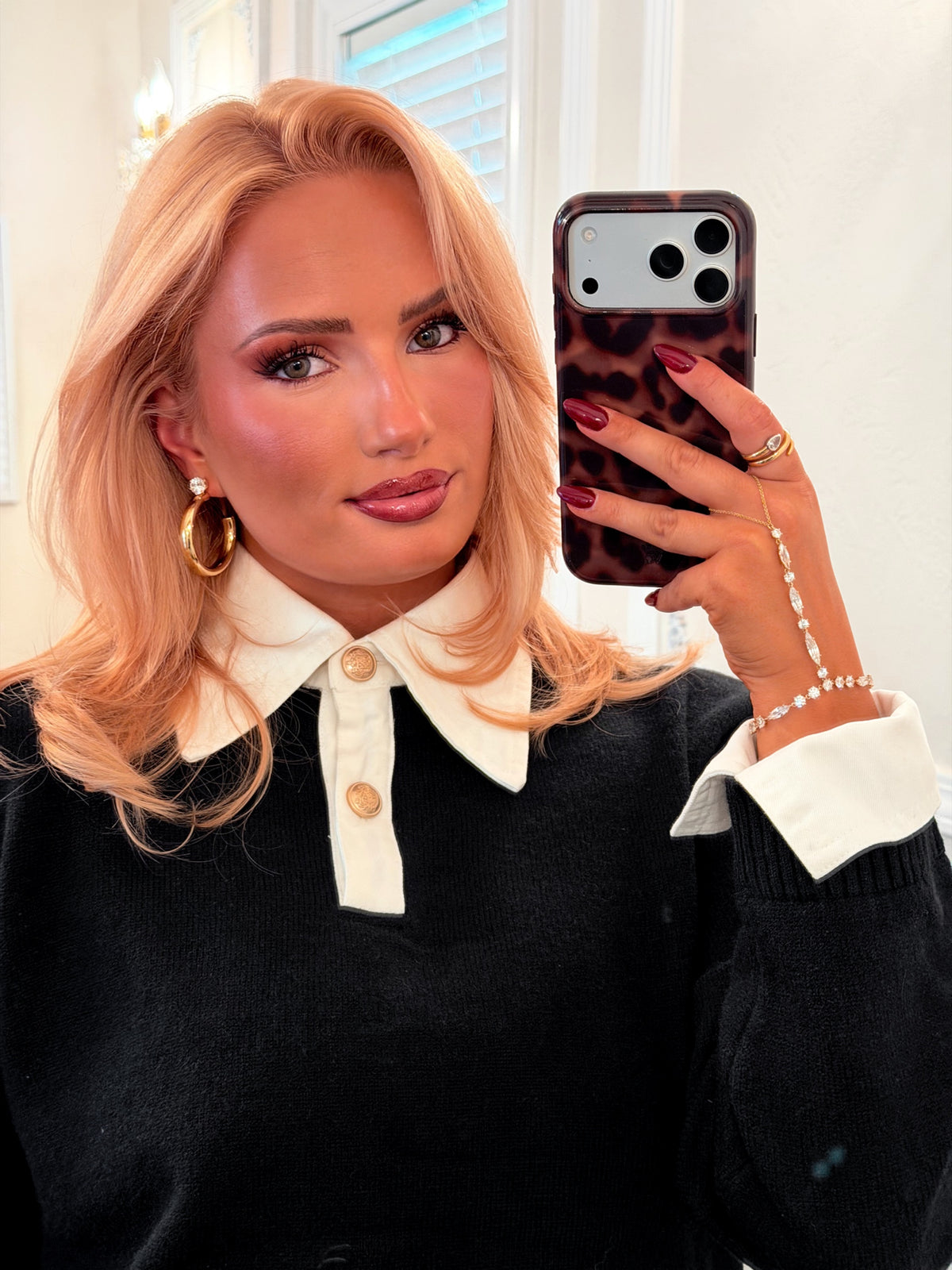 The Isadora Sculpted Hoops