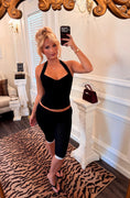 Load image into Gallery viewer, Lola Lace Capris — Noir
