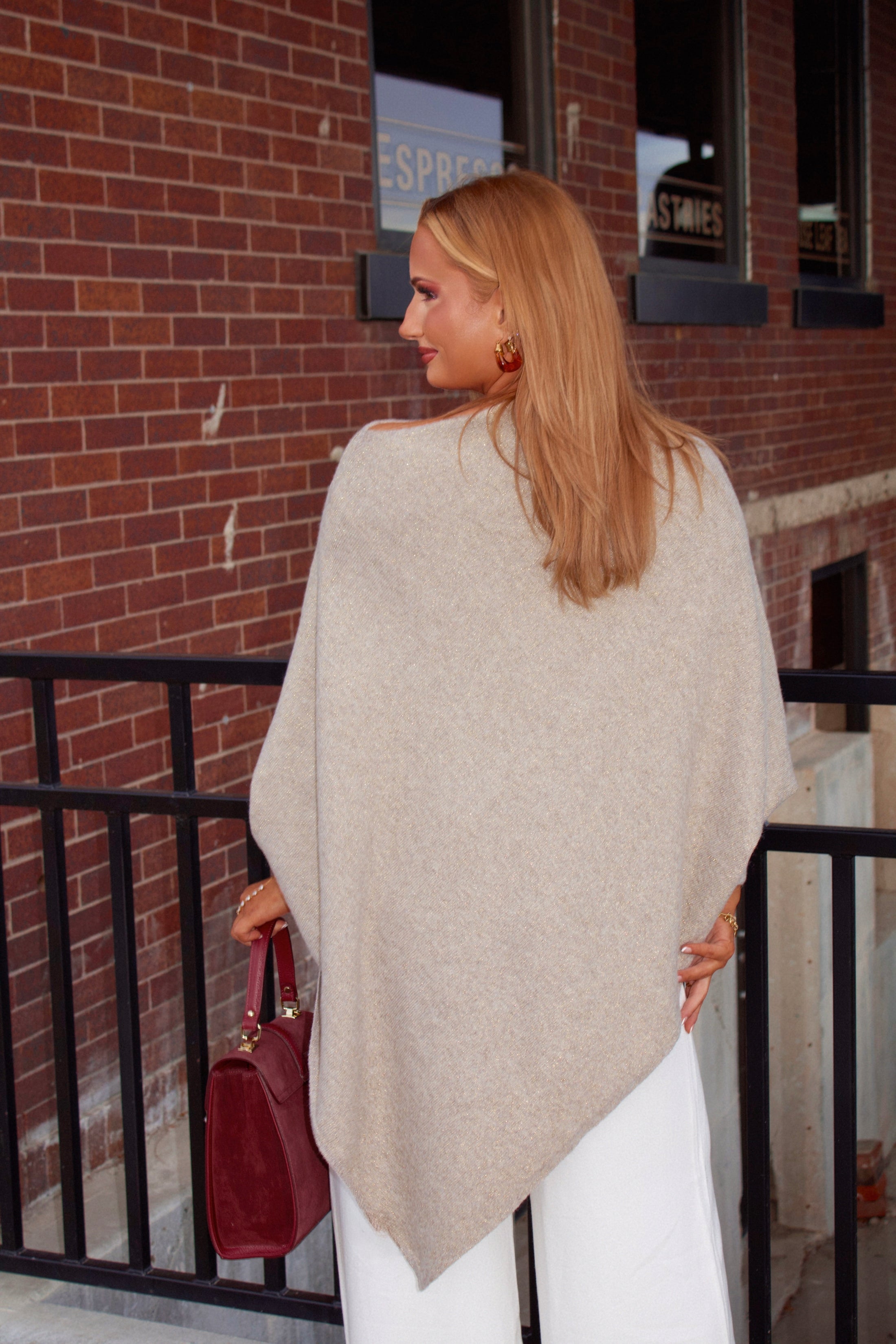 The Madeleine Poncho - Champagne Mist ✨