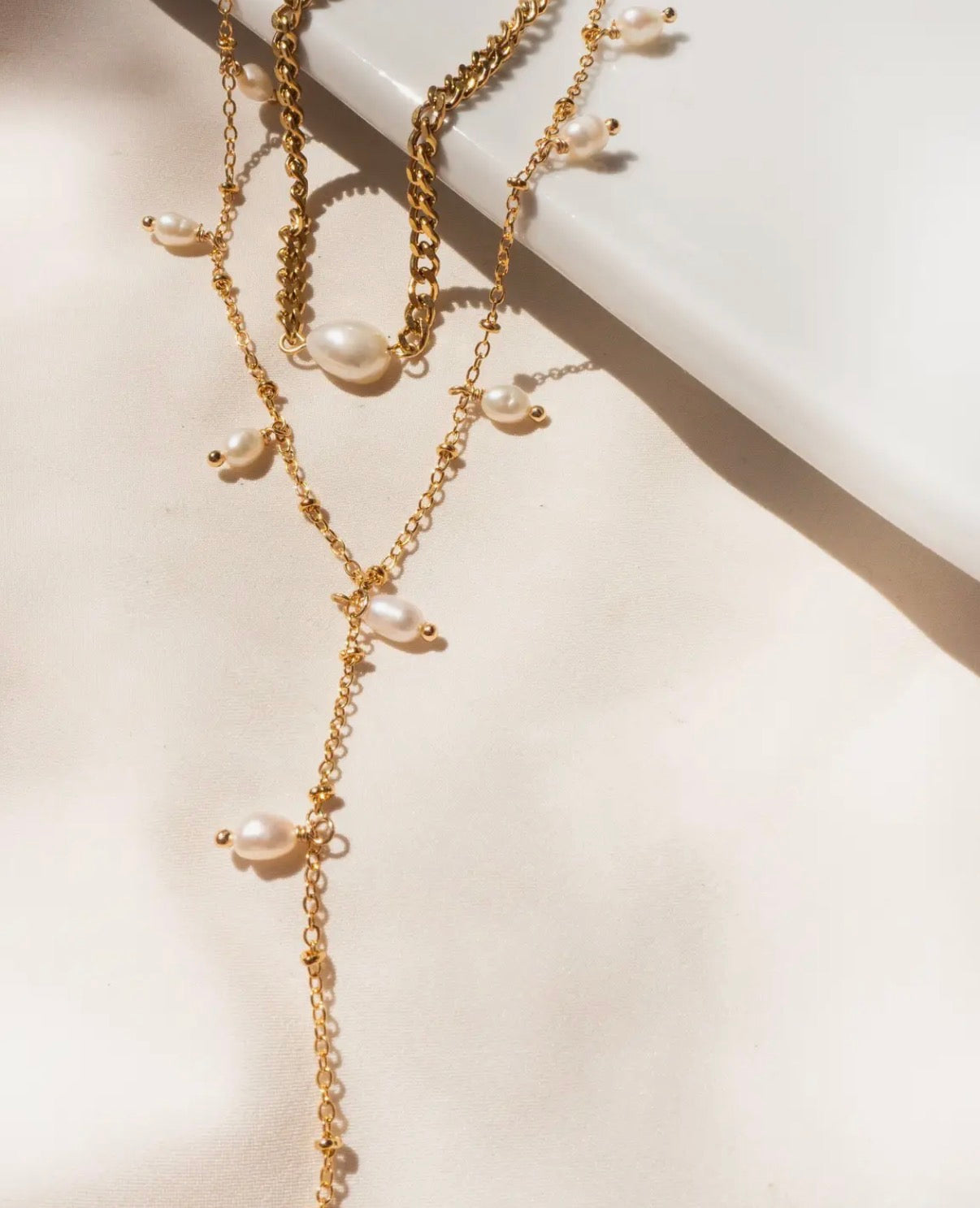 The Pearl Tide Lariat