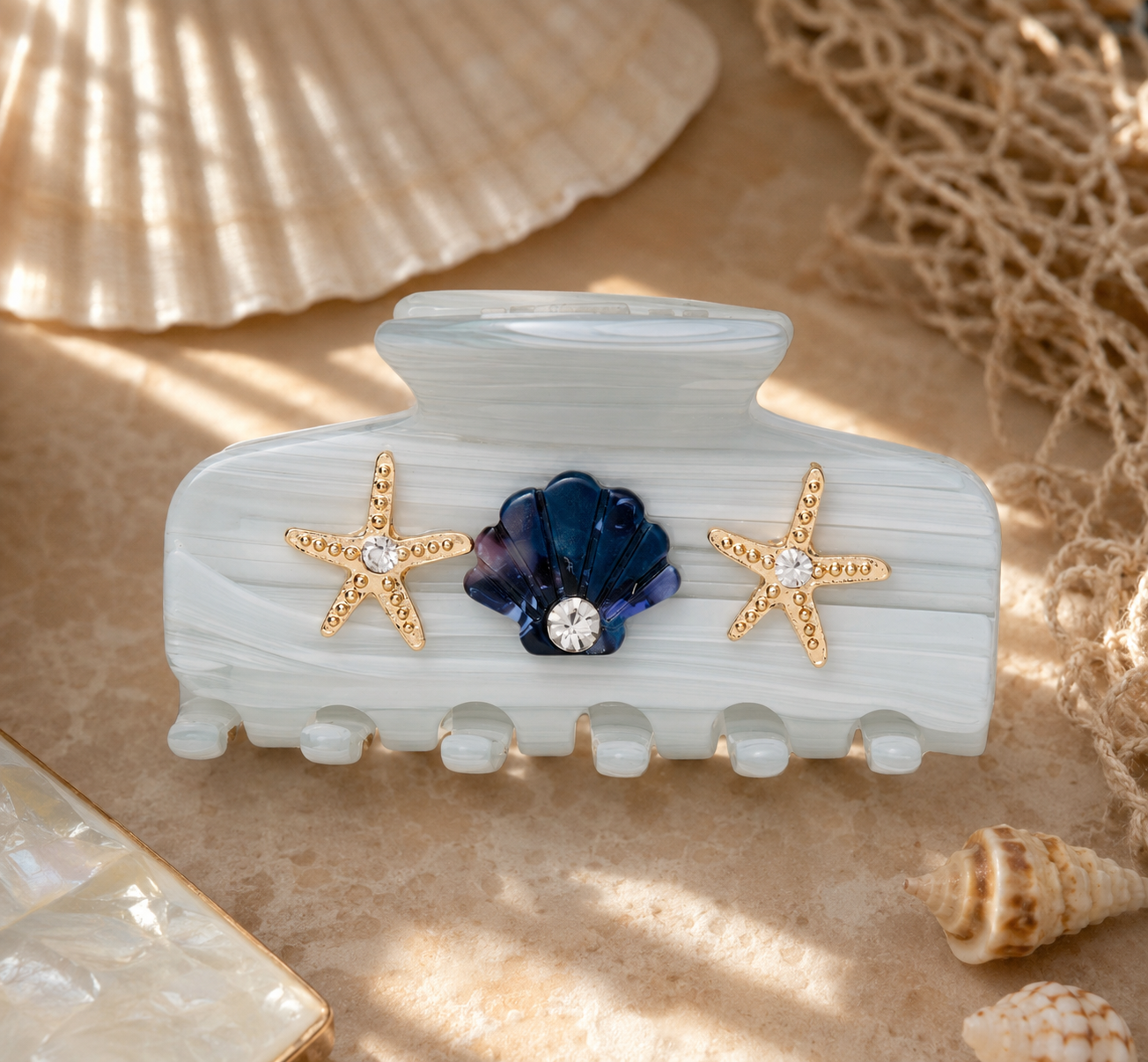 The Mermaid’s Heirloom 
Mini Clip