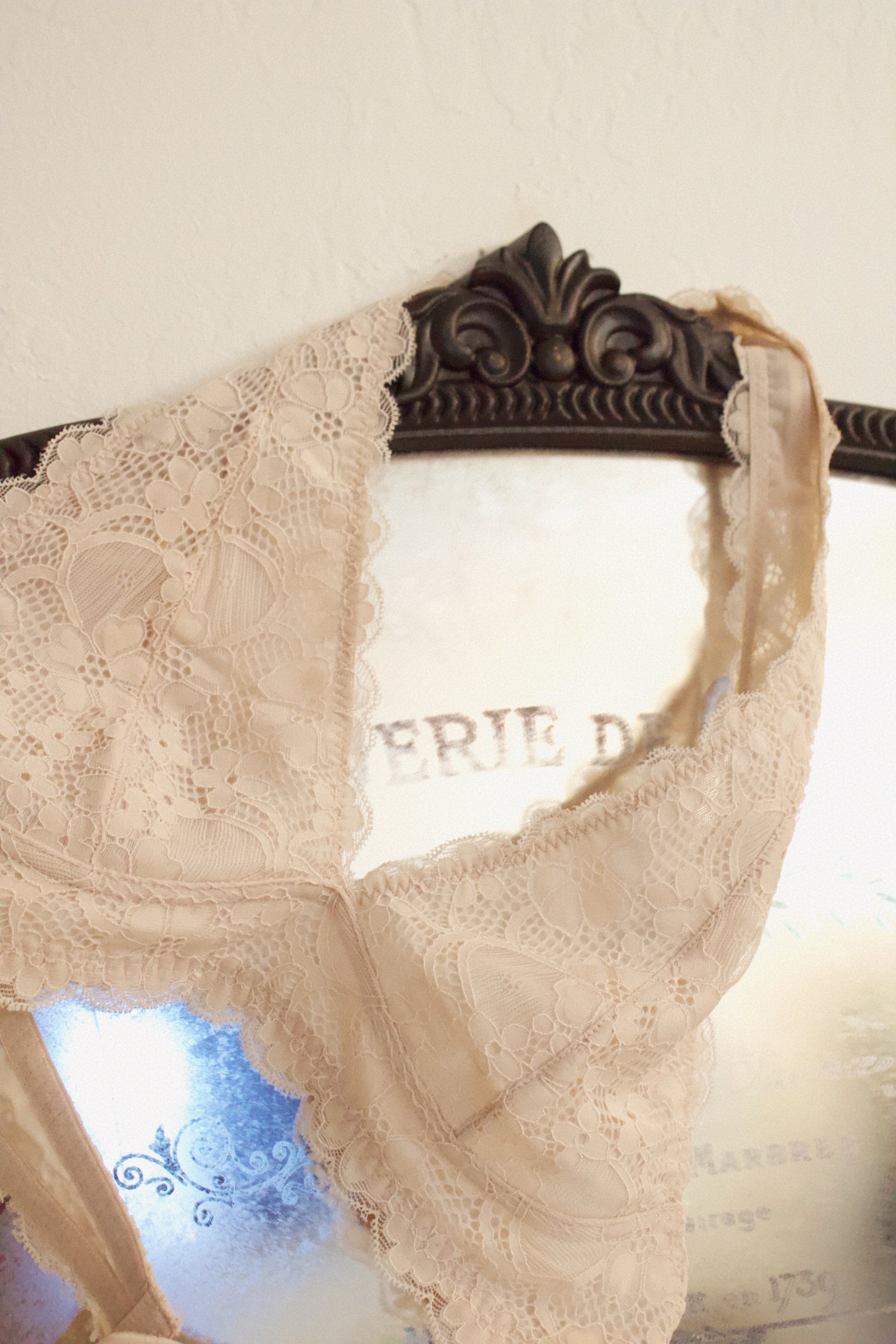 The Amélie Lace Bralette – Crème Chantilly